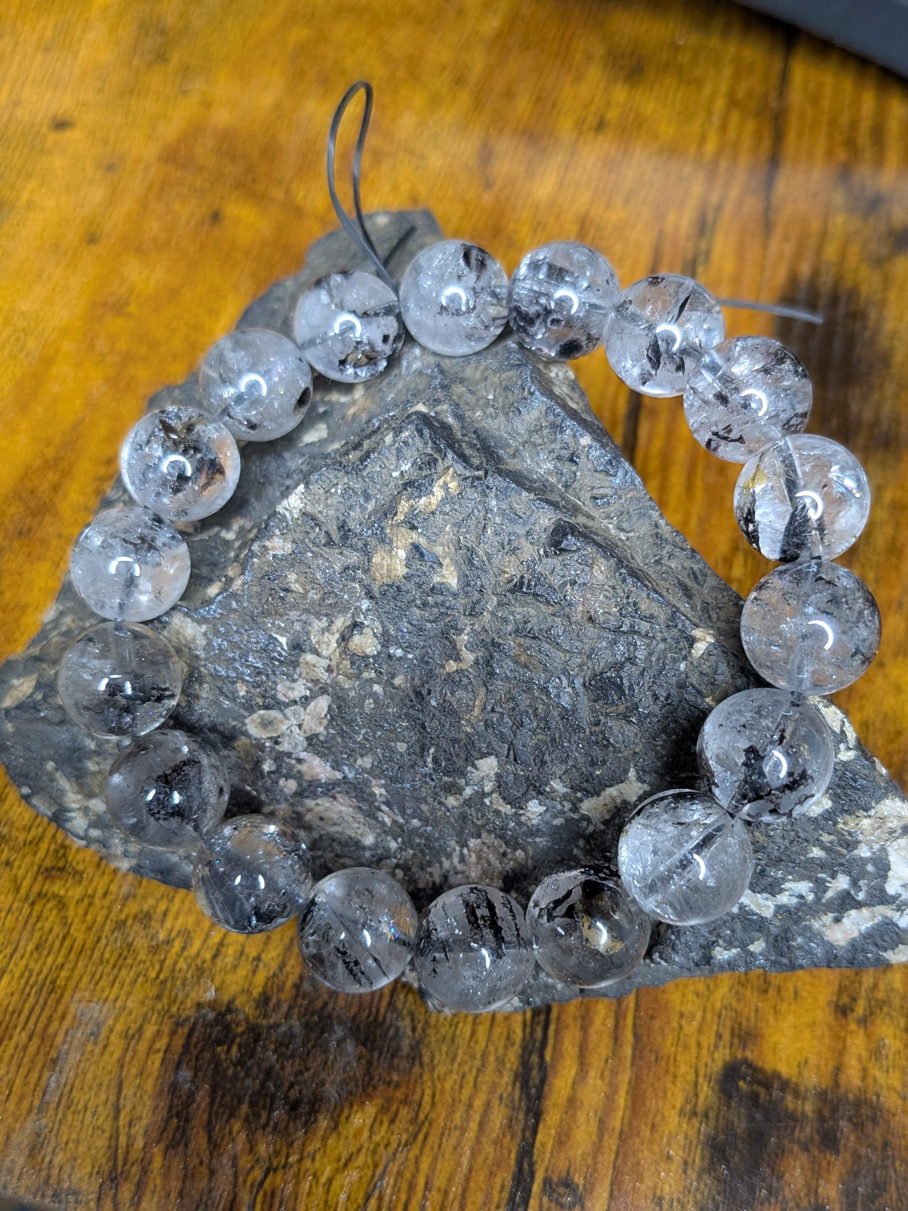 Quartz with Graphite